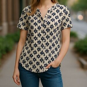 41 Hawthor White/Blue Geometric Sheer Top Size Medium Metallic Buttons Details